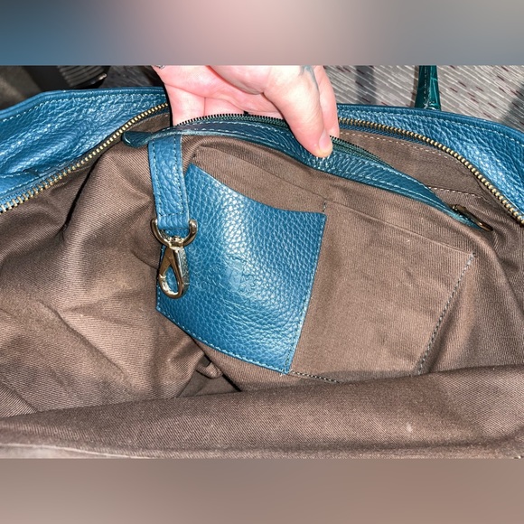 Rowallan of Scotland Genuine Leather in Crocodile Pattern w/ Gold Metal Accents - Picture 15 of 16